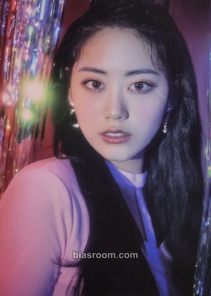 Lua DAZZLE DAZZLE Photocard - Weki Meki - Weki Meki K-pop photocard
