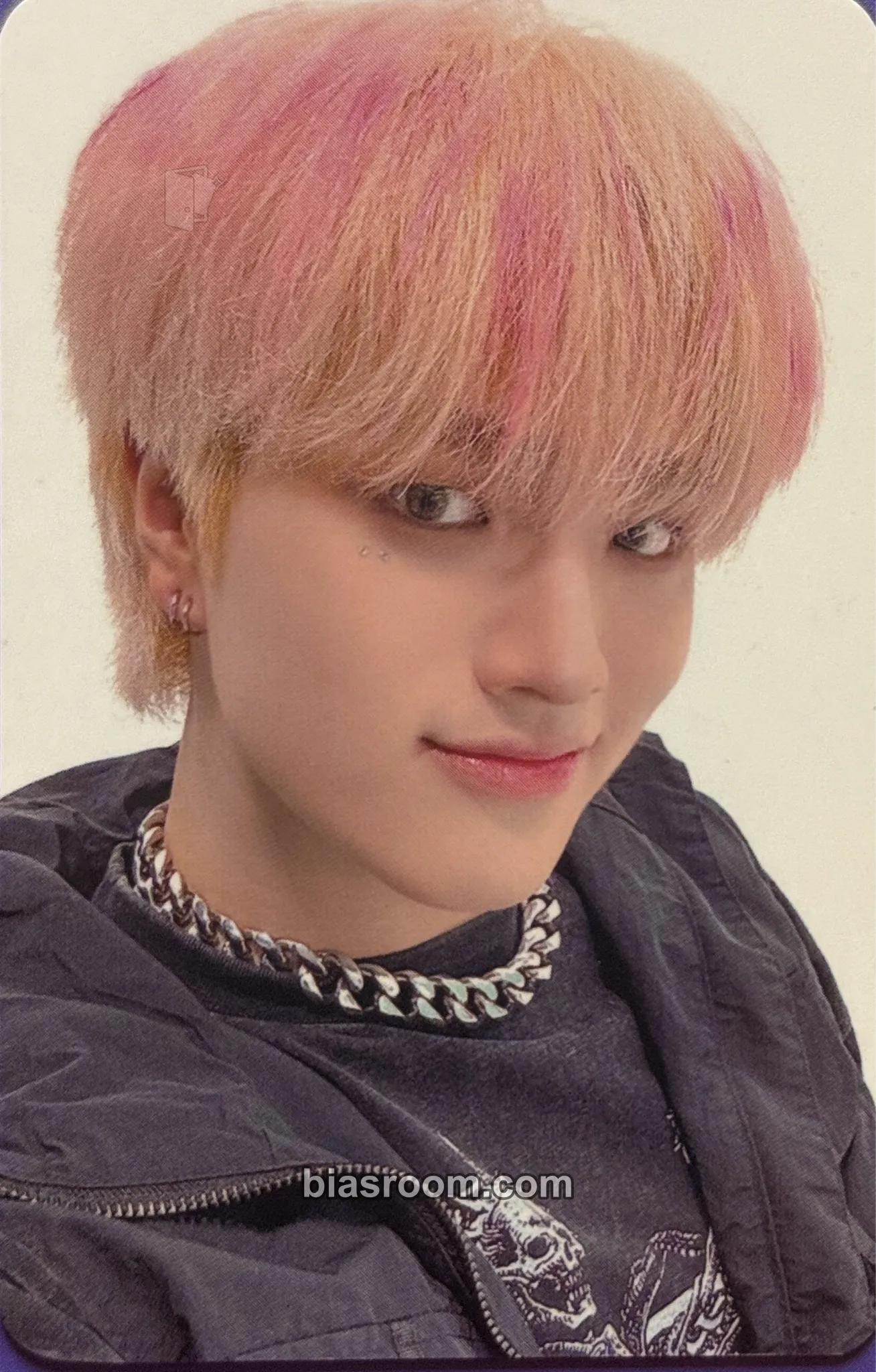 Yechan Chameleon Photocard - TRENDZ - TRENDZ K-pop photocard