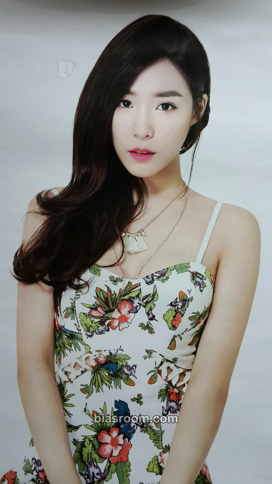 Tiffany SMTOWN Coex Artium Photocard - Girls' Generation - Girls' Generation K-pop photocard