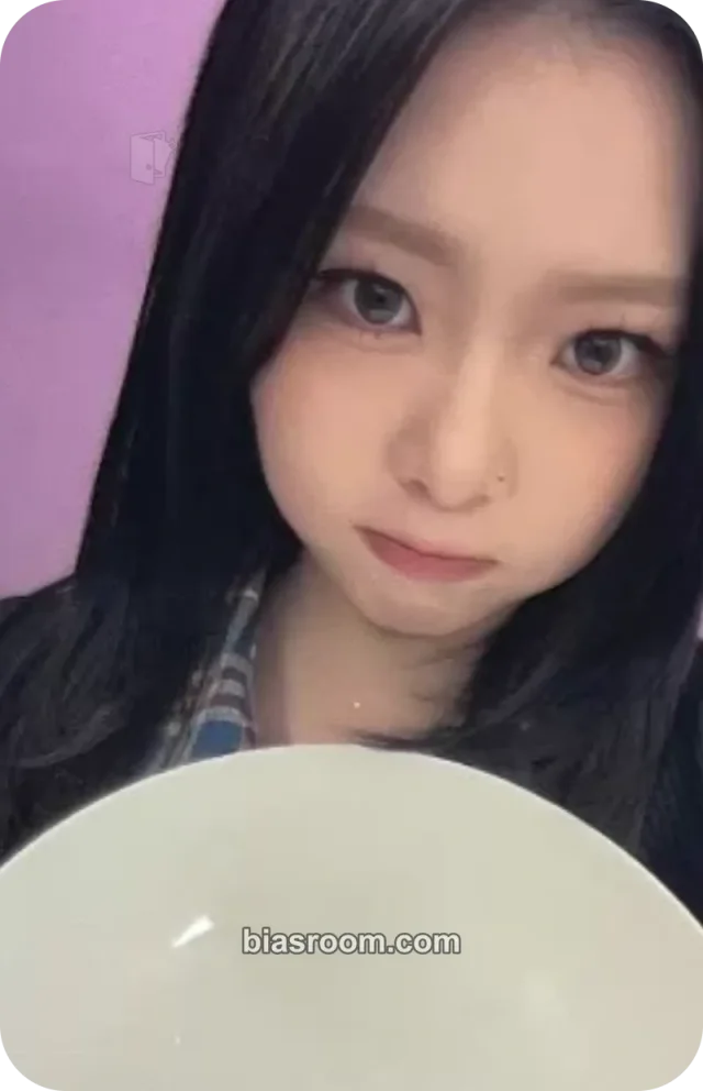 ICHILLIN’ - Jackie - Wild Cherry Album video call (fancall)