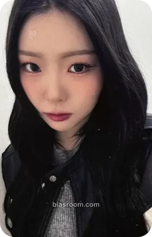 ICHILLIN’ - Jackie - Wild Cherry Album video call (fancall)