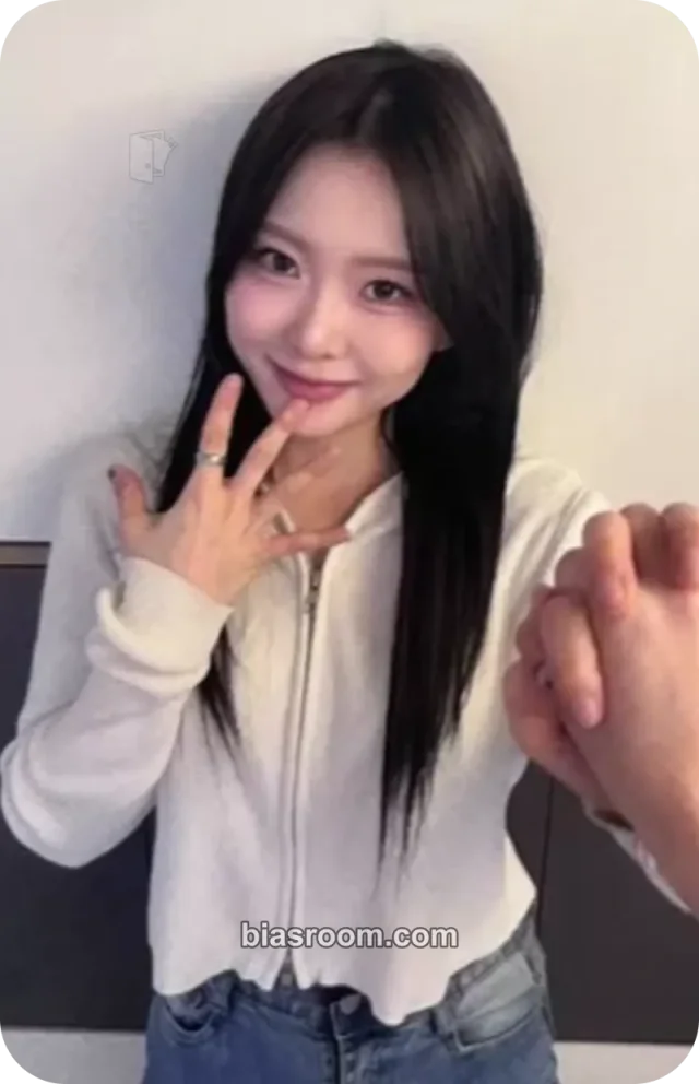 ICHILLIN’ - Jackie - Wild Cherry Album video call (fancall)