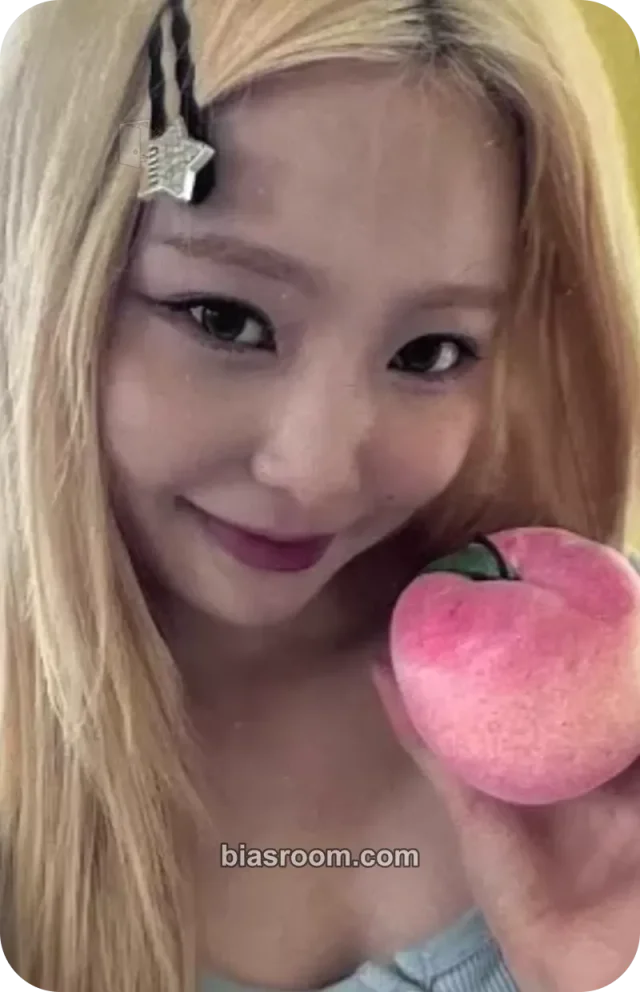 ICHILLIN’ - Jackie - Wild Cherry Album video call (fancall)