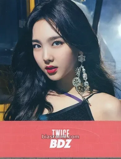 Nayeon 1st Arena Tour 2018 ‘BDZ’ Photocard - TWICE - TWICE K-pop photocard