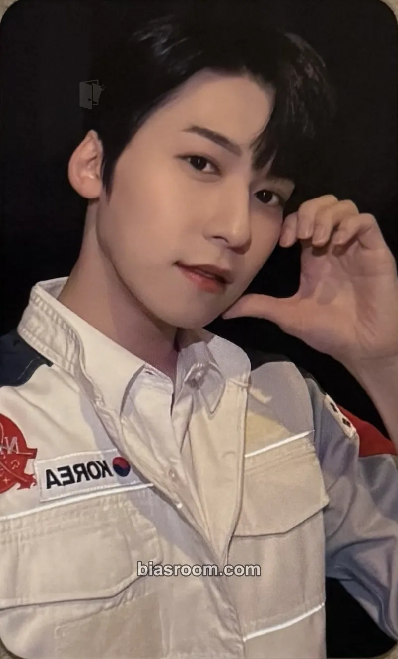 Keonhee BLOOD MOON Photocard - ONEUS - ONEUS K-pop photocard