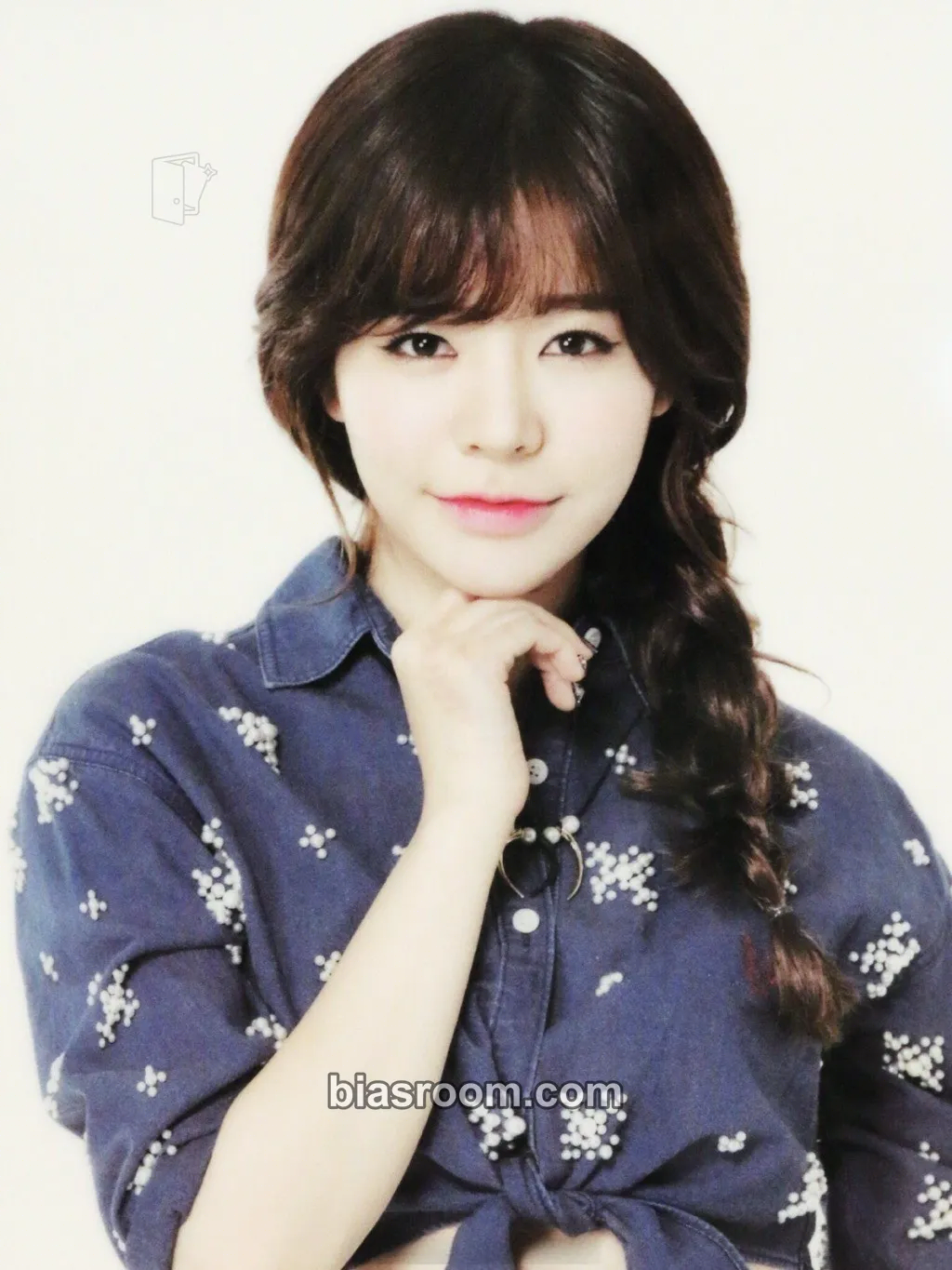 Sunny SMTown Live World Tour IV Photocard - Girls' Generation - Girls' Generation K-pop photocard