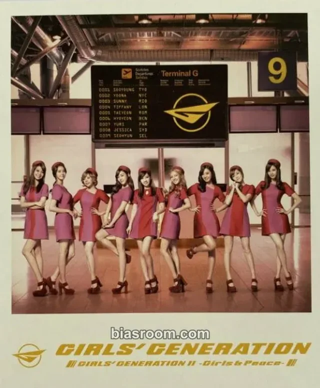 Girls' Generation - GIRLS' GENERATION II - Girls & Peace Album limited edition polaroid