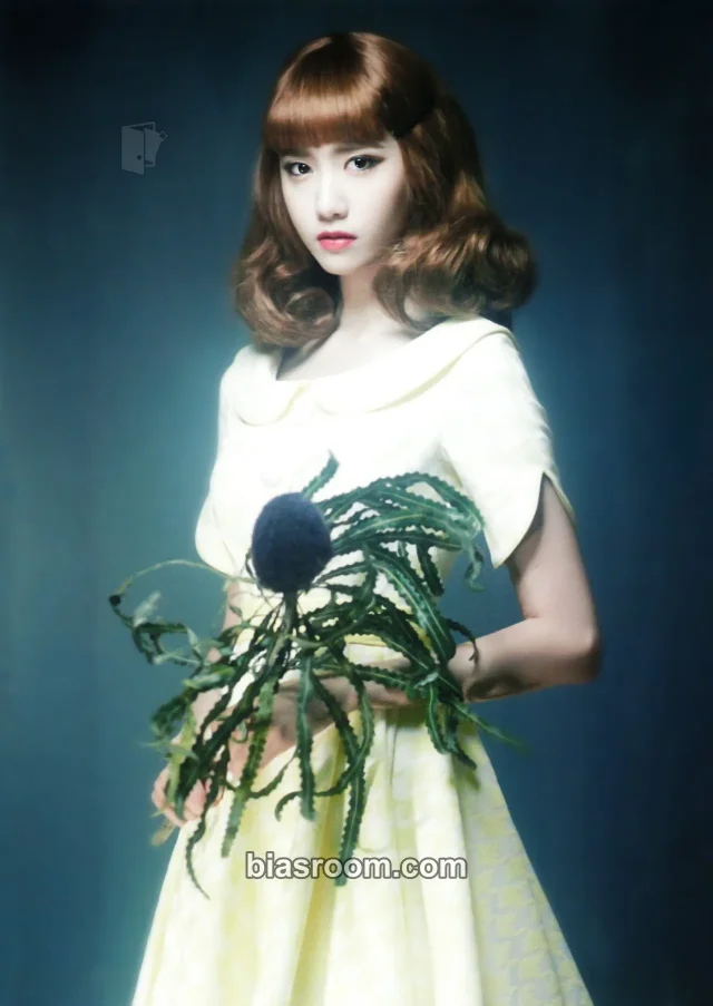 Girls' Generation - Yoona - Lion Heart Album postcard set