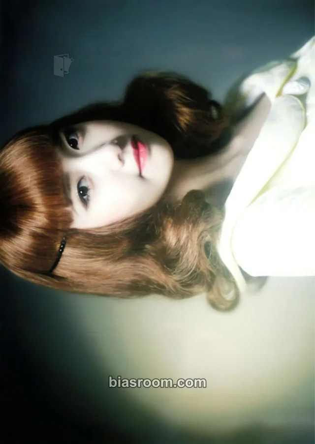 Girls' Generation - Yoona - Lion Heart Album postcard set