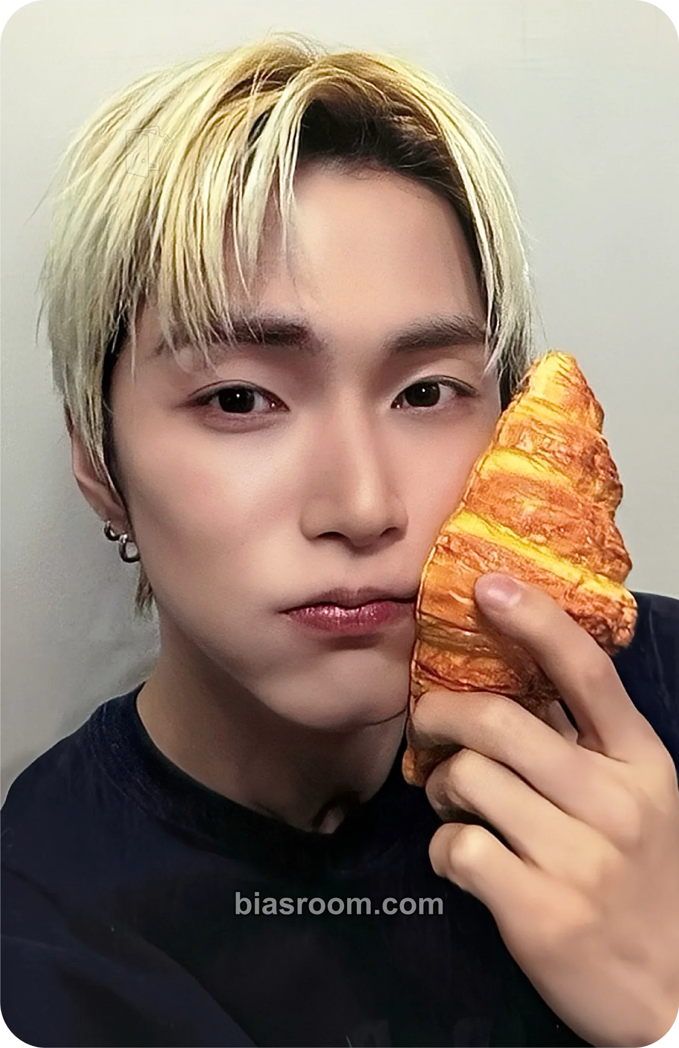 XngHan (ex. Seunghan) Glow Photocard - XngHan&Xoul - XngHan&Xoul K-pop photocard