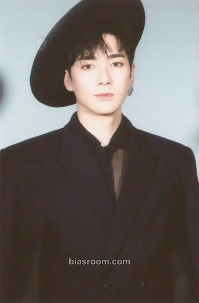 NU’EST - Aron - The Black Concert Event merch photocard