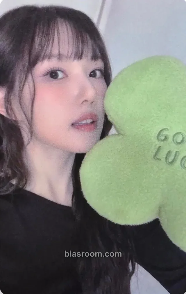 Yerin - Yerin - REACH YOU Album musicart (music art) lucky draw (LD) pop-up store