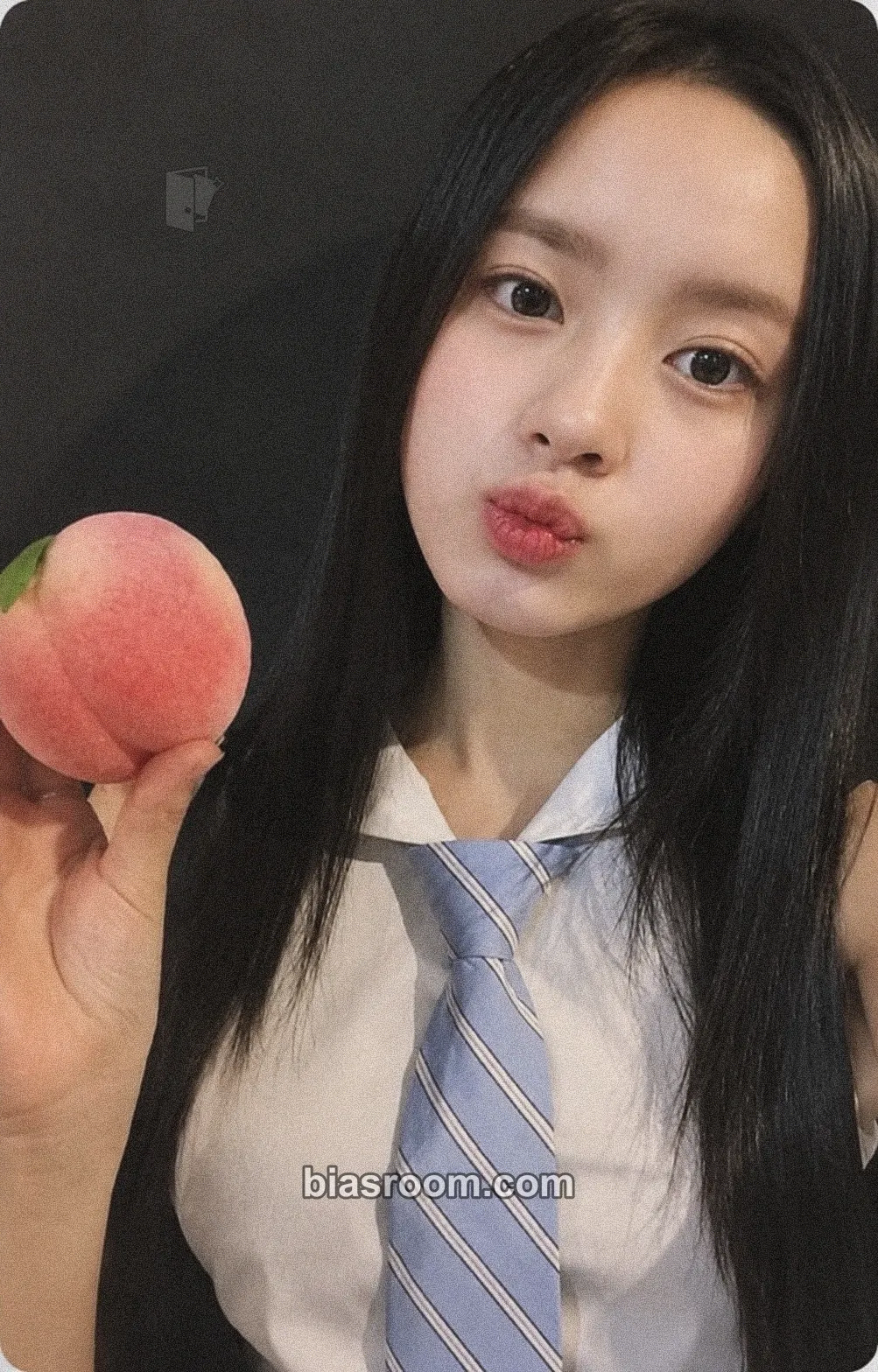 Elisia CURIOUS Photocard - UNIS - UNIS K-pop photocard