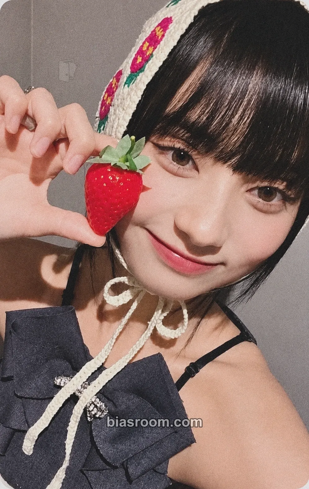 Hyeonju CURIOUS Photocard - UNIS - UNIS K-pop photocard