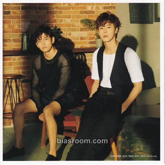 Hot Hot Hot / Mirrors Photocard - TVXQ - TVXQ K-pop photocard