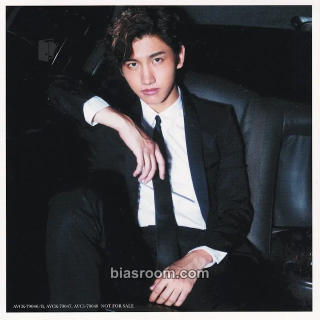 Max Changmin Winter: Winter Rose / Duet -winter ver.- Photocard - TVXQ - TVXQ K-pop photocard
