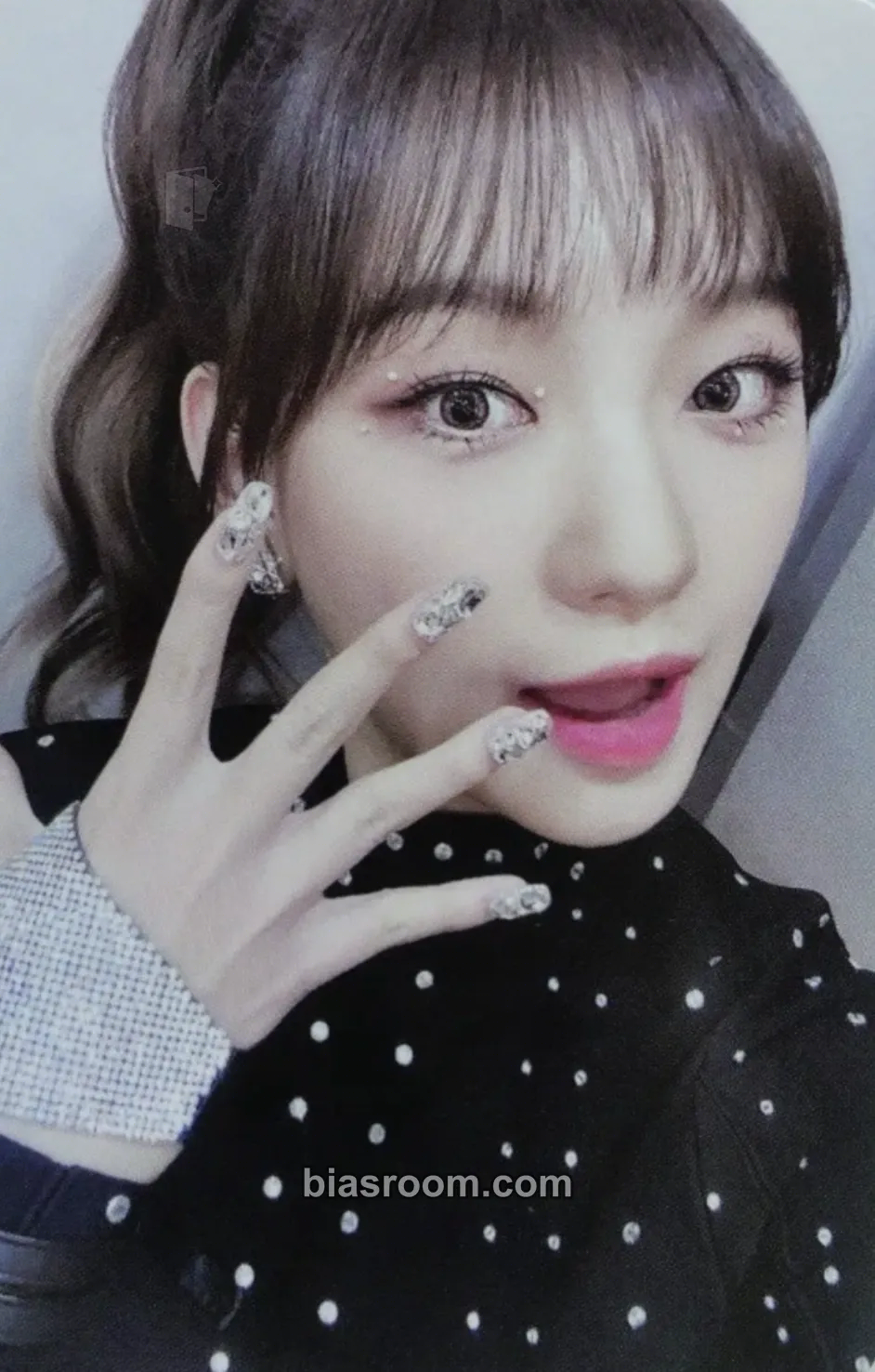 Sohee Yellow punch Photocard - Rocket Punch - Rocket Punch K-pop photocard