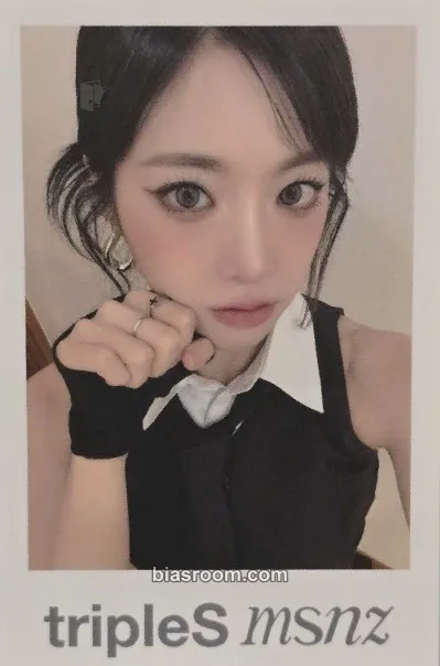 Nien Beyond Beauty Photocard - tripleS - tripleS K-pop photocard