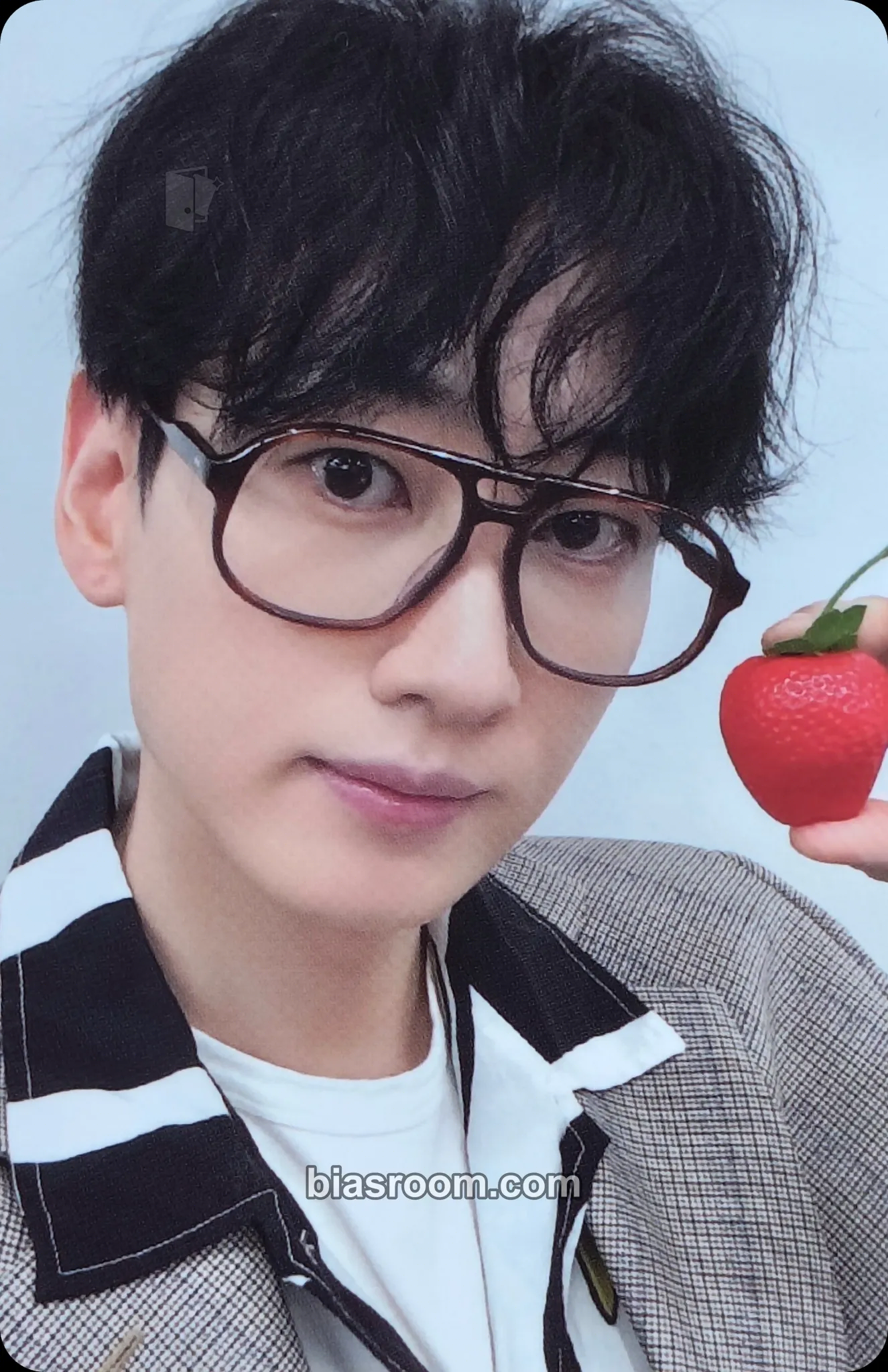 Eunhyuk 2026 Season's Greetings - Detectives : Case File 2026 Top Secret Photocard - SUPER JUNIOR - SUPER JUNIOR K-pop photocard