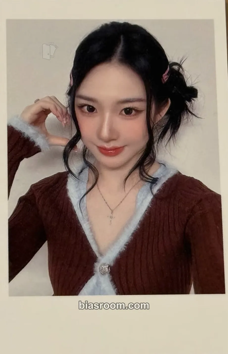 Xinyu Beyond Beauty Photocard - tripleS - tripleS K-pop photocard