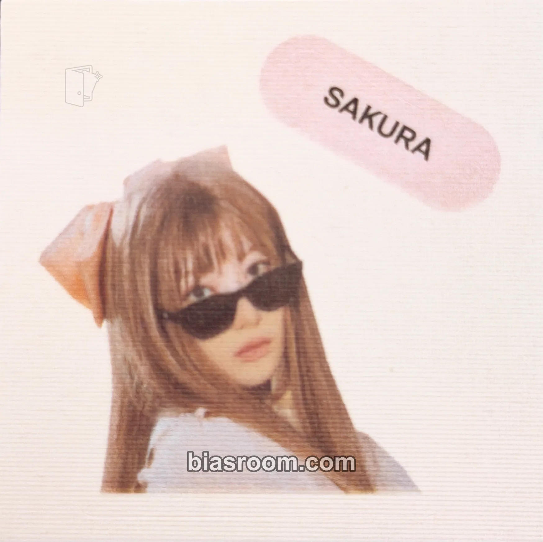 Sakura CRAZY Photocard - LE SSERAFIM - LE SSERAFIM K-pop photocard
