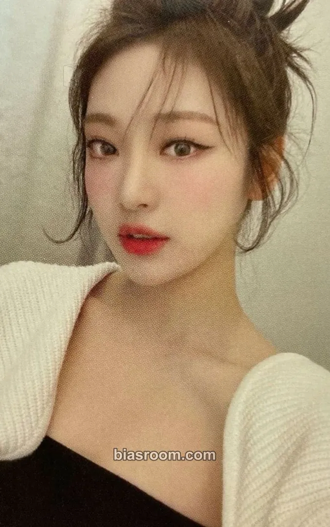 Ningning Governers Ball 2023 Photocard - aespa - aespa K-pop photocard