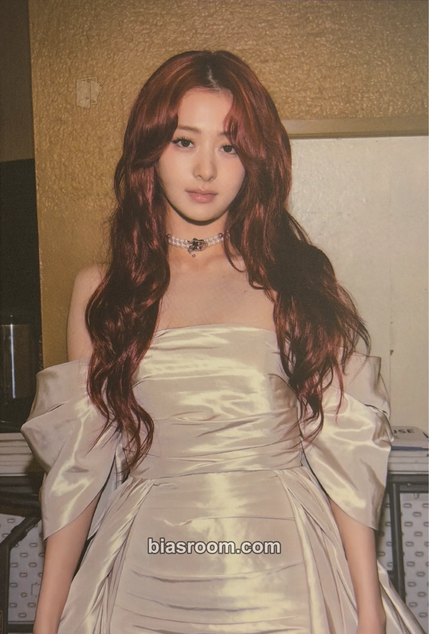 Huh Yunjin EASY Photocard - LE SSERAFIM - LE SSERAFIM K-pop photocard