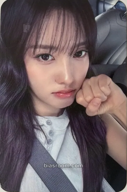 Yoon 2:LOVE Photocard - STAYC - STAYC K-pop photocard