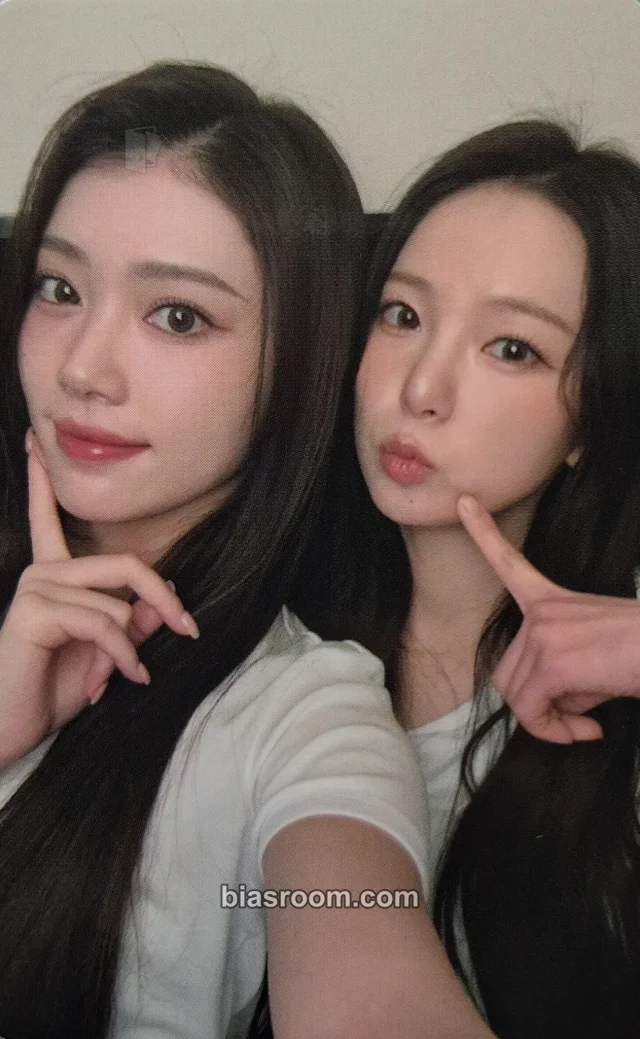 Kep1er - Yujin & Xiaoting - 4th Anniversary : HAPPY TOGETHER KEP1ER & KEP1IAN Event drink benefit