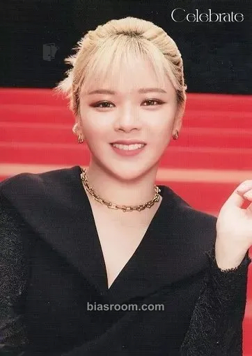 Jeongyeon Celebrate Photocard - TWICE - TWICE K-pop photocard