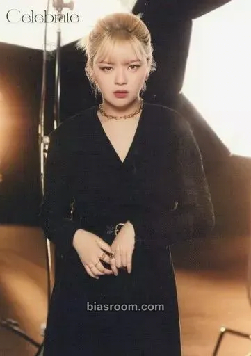 Jeongyeon Celebrate Photocard - TWICE - TWICE K-pop photocard