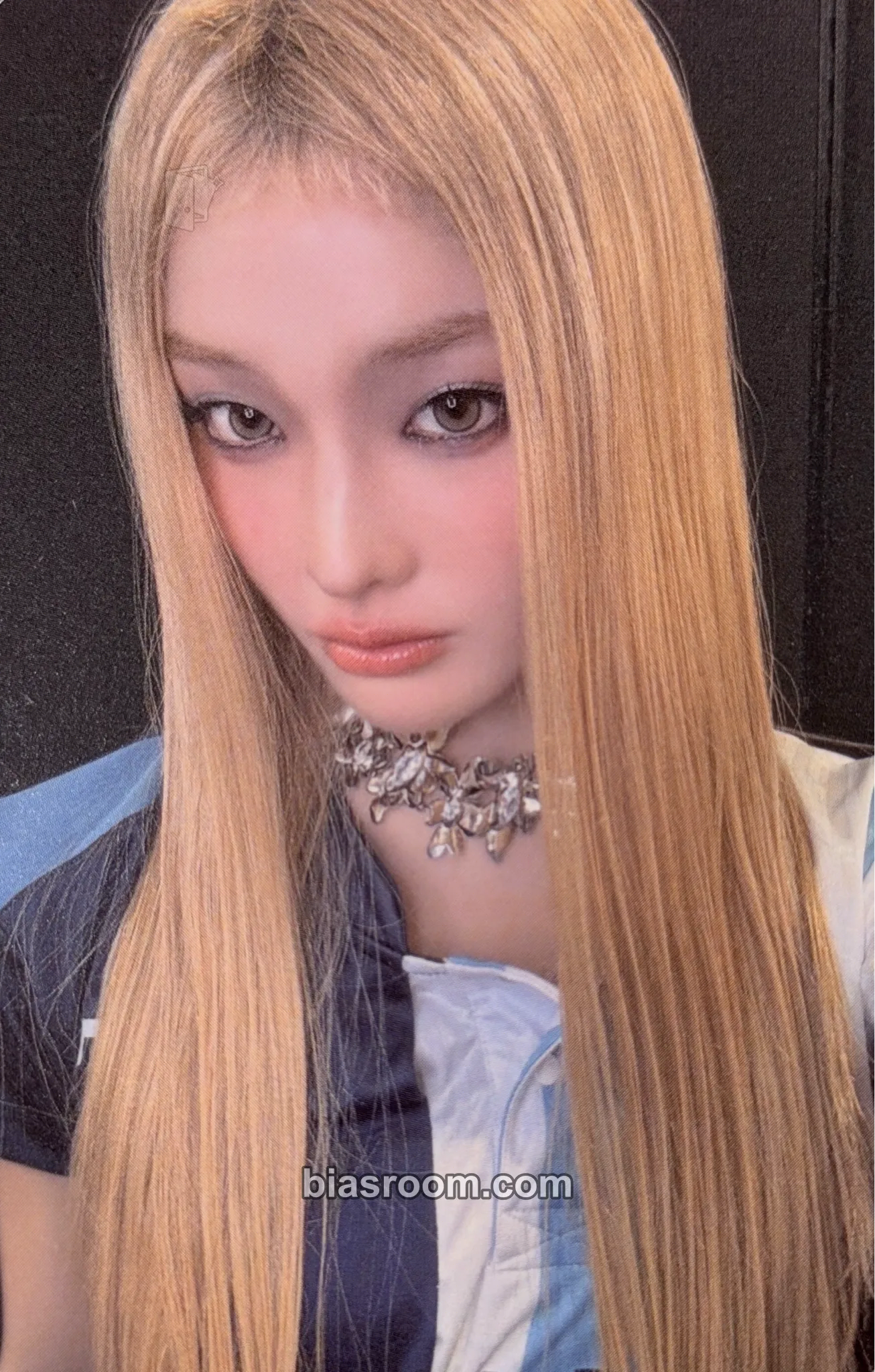 Iroha ICONIC BY MISTAKE Photocard - ILLIT - ILLIT K-pop photocard