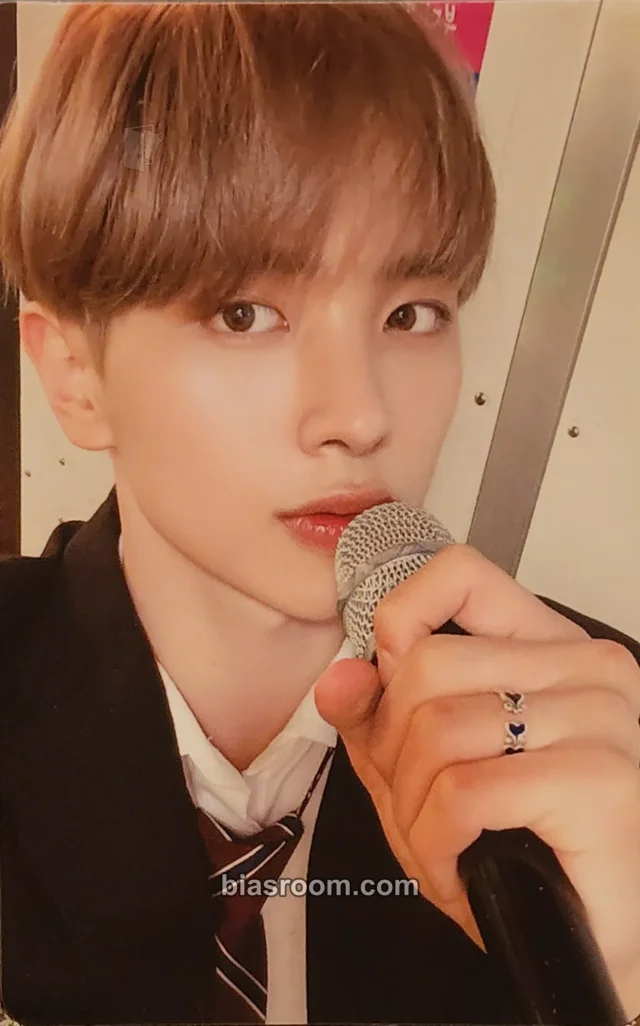 ATBO - Ryu Junmin - The Beginning : 飛上 Album album photocard start off version