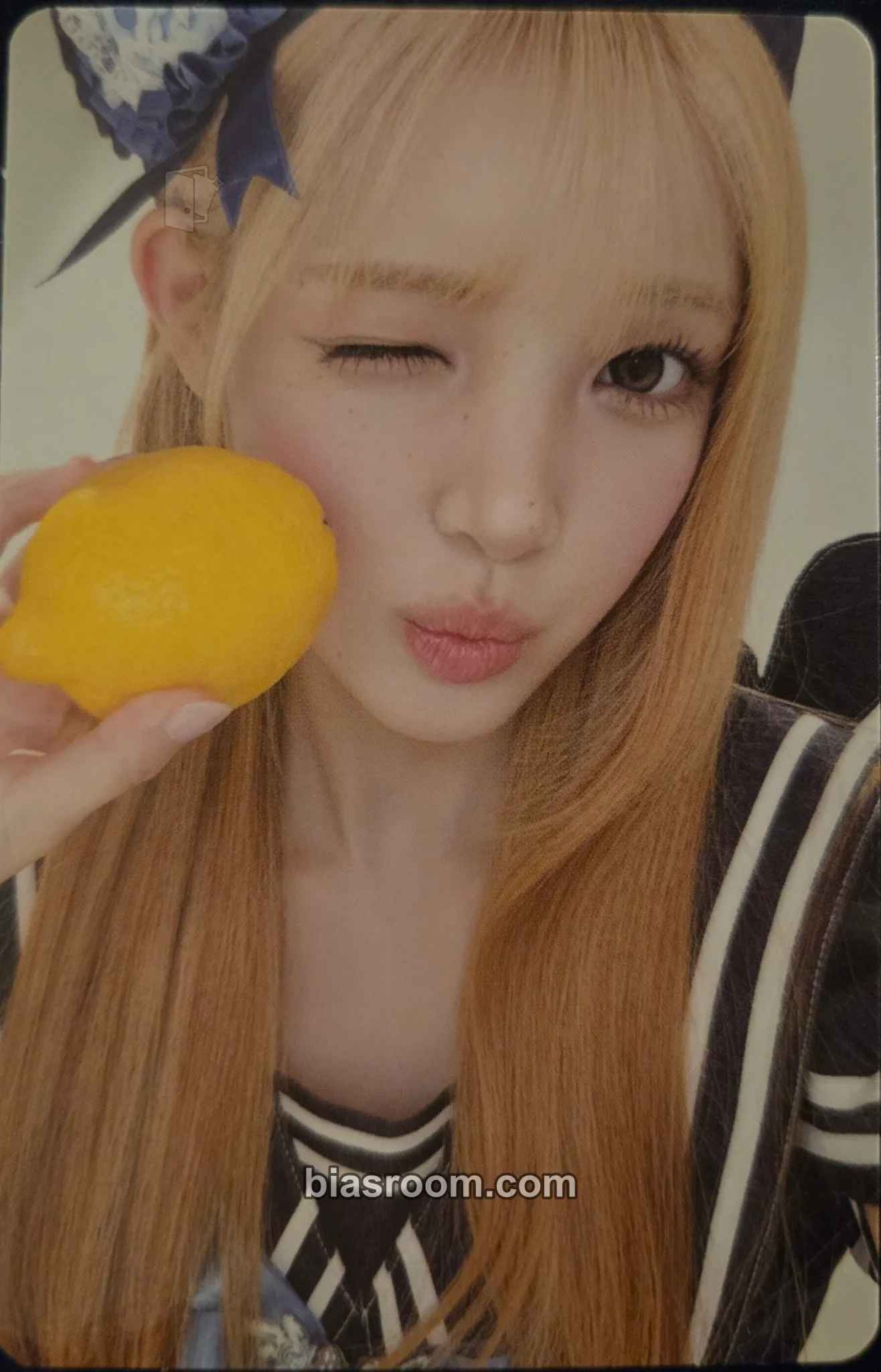 Yuha Lemon Tang Photocard - Hearts2Hearts - Hearts2Hearts K-pop photocard