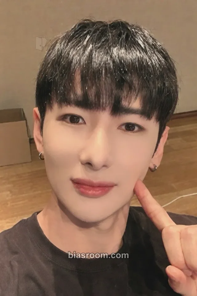 BE:MAX - Taegeon - RUSH Album jump up video call (fancall)