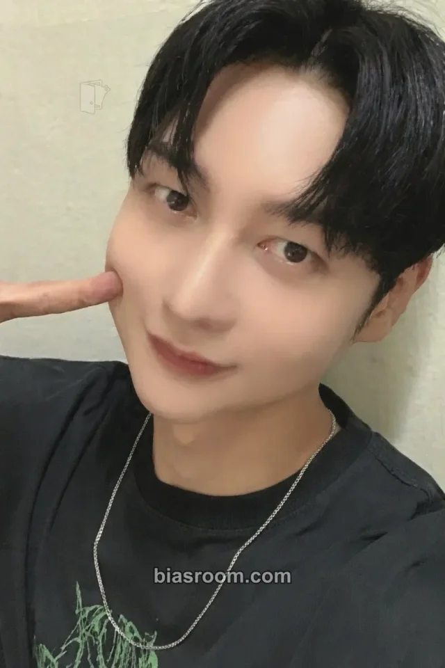 BE:MAX - Sihoo - RUSH Album jump up video call (fancall)