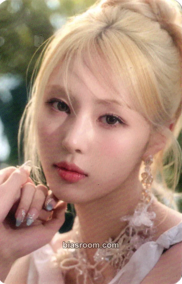 Hwayeon As If Photocard - ifeye - ifeye K-pop photocard