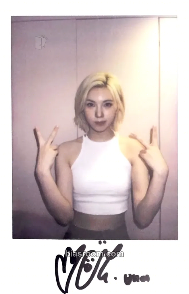 Bae Fe3O4: STICK OUT Photocard - NMIXX - NMIXX K-pop photocard
