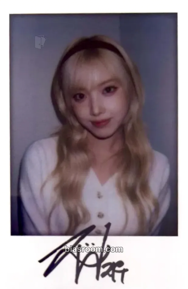 Jiwoo Fe3O4: STICK OUT Photocard - NMIXX - NMIXX K-pop photocard