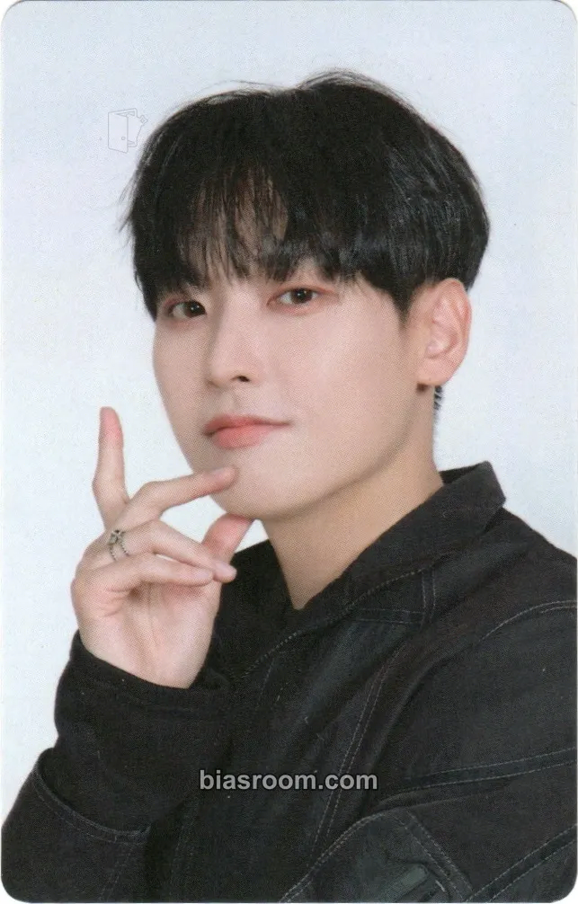 Inseong 2023 FNC KINGDOM - The Greatest Show - Photocard - SF9 - SF9 K-pop photocard