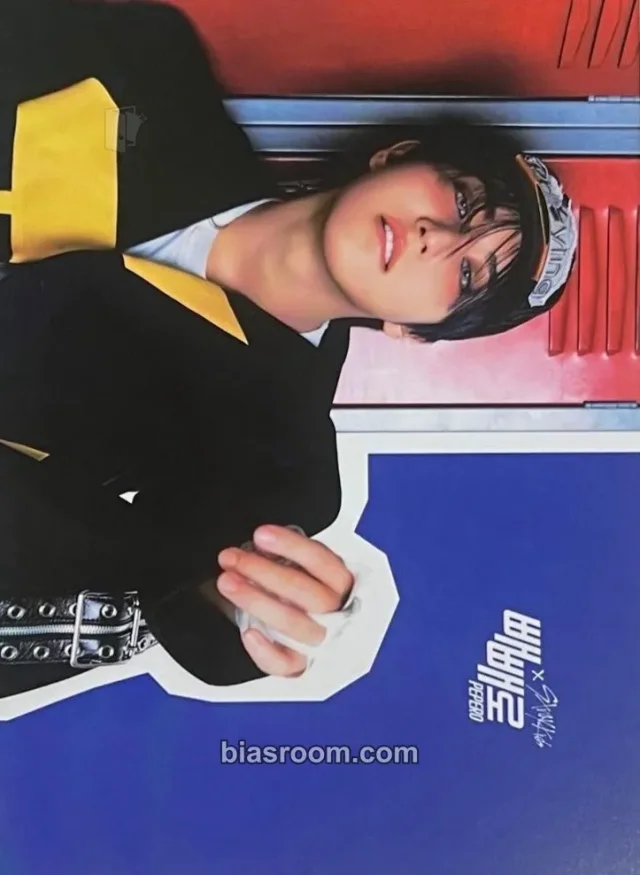 Stray Kids - HAN - KARMA Album brand collaboration pop-up store postcard purchase benefit supplemental