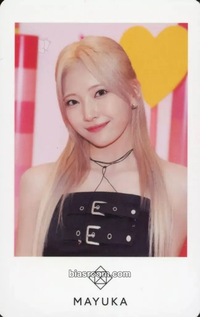 Mayuka NiziU Debut 3rd Anniversary official goods Photocard - NiziU - NiziU K-pop photocard