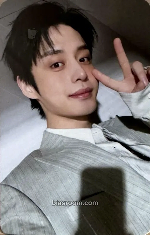 Jiwoong Ascend- Photocard - ZEROBASEONE - ZEROBASEONE K-pop photocard