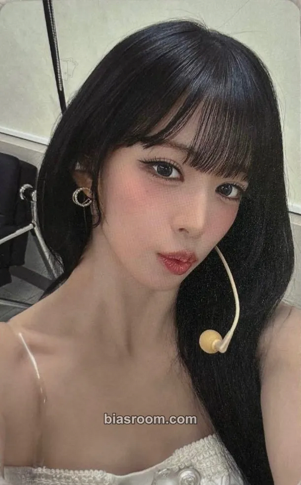 Chaeyoung 2025 fromis_9 WORLD TOUR <NOW TOMORROW.> Photocard - fromis_9 - fromis_9 K-pop photocard