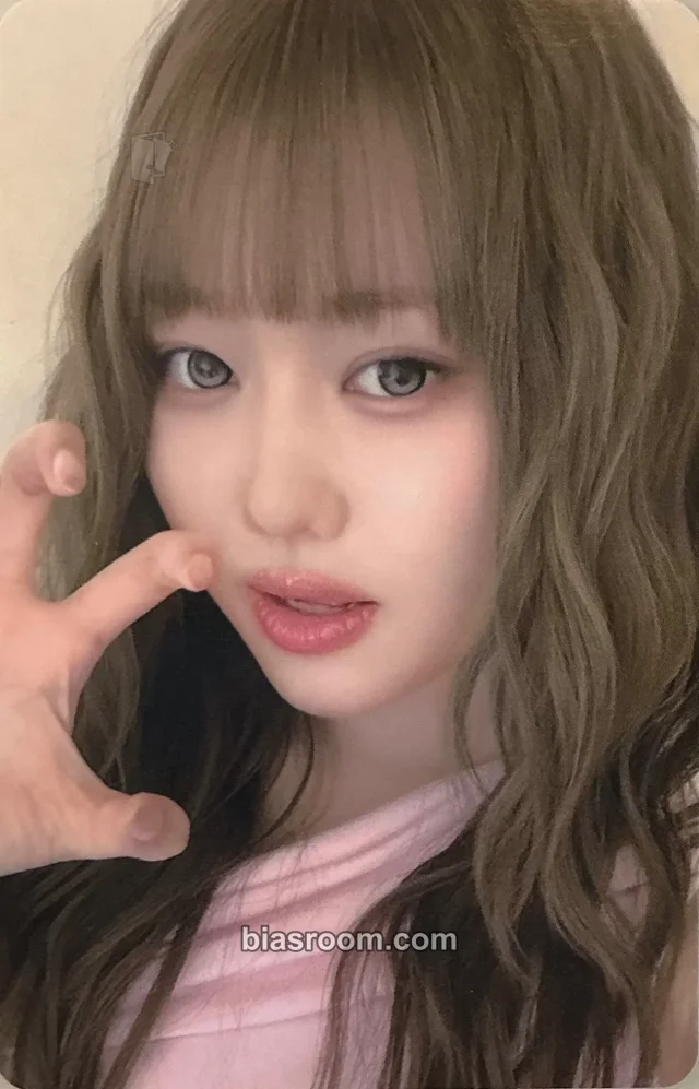 Kiiras - Kurumi - TATA Album album photocard ever version selfie
