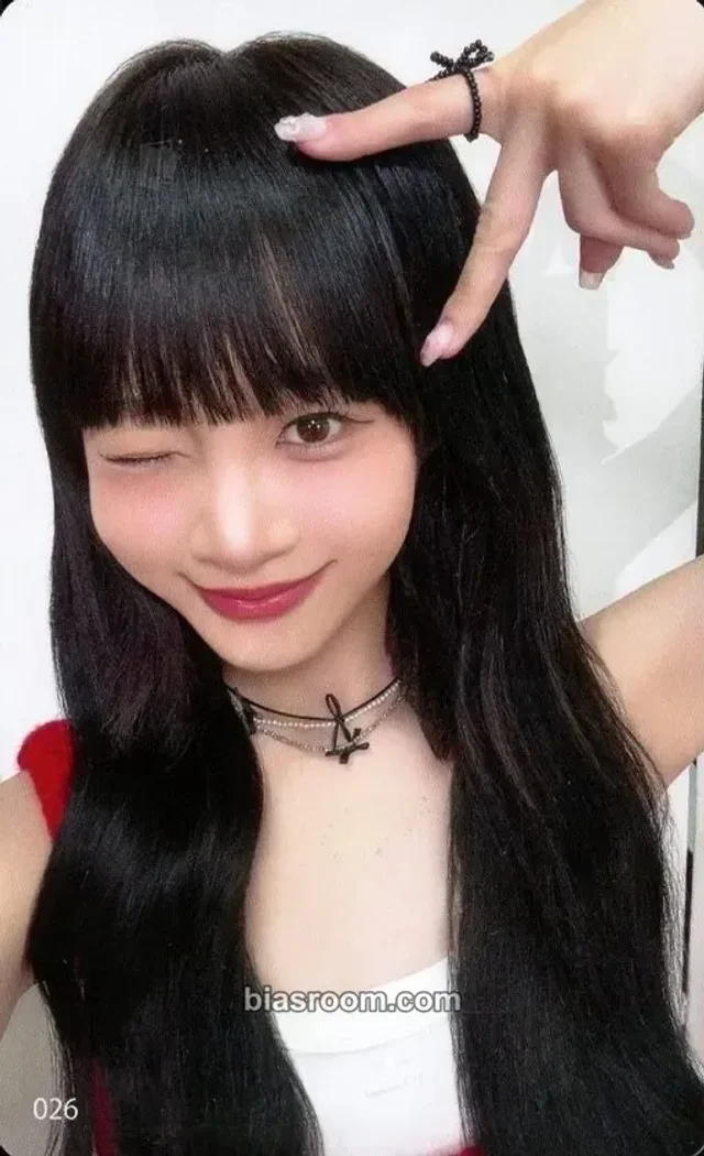 Shizuku ME:I 2024 ME:ICONIC Sweet Holiday K-pop photocard