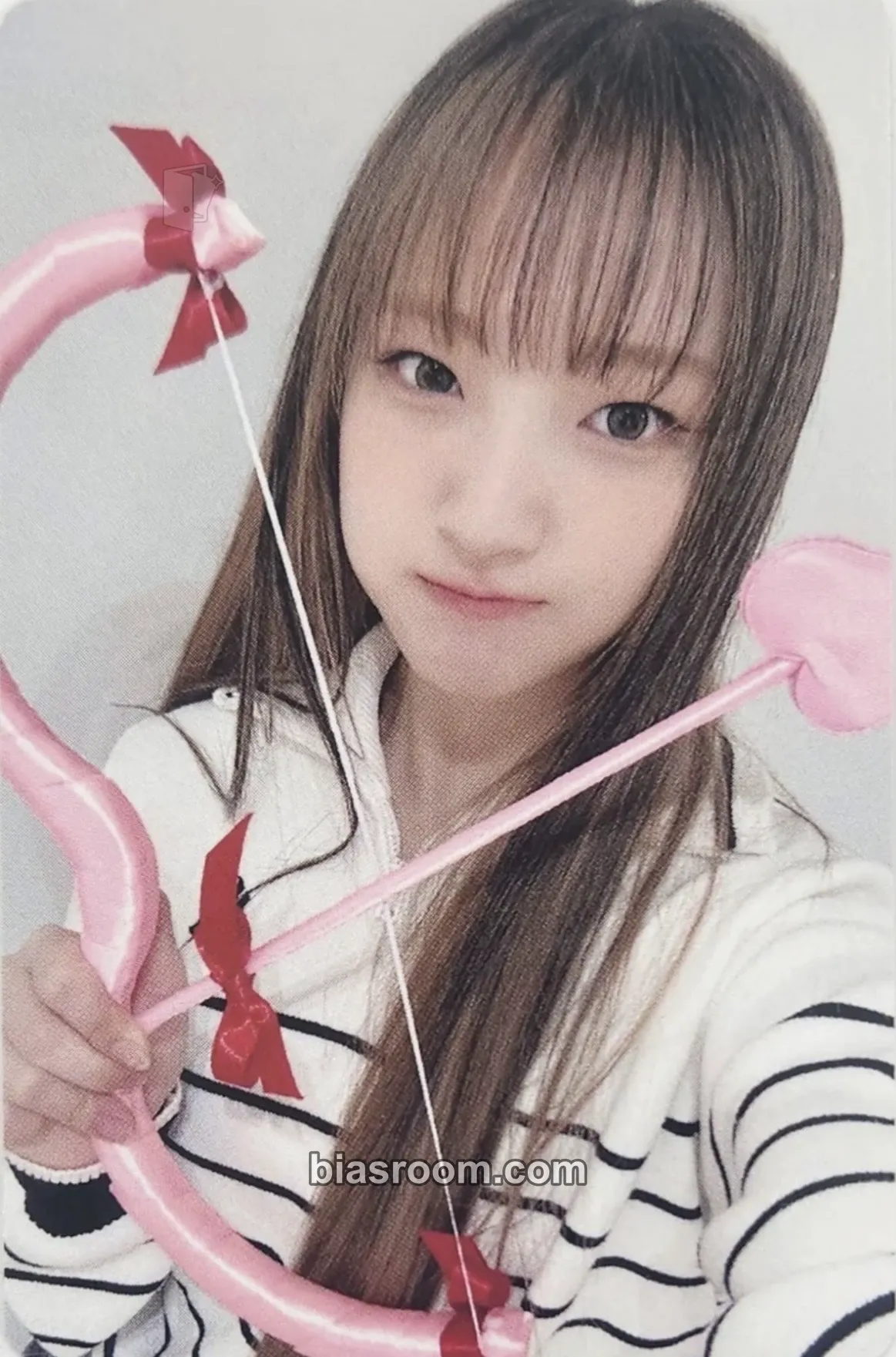 Yunha CURIOUS Photocard - UNIS - UNIS K-pop photocard