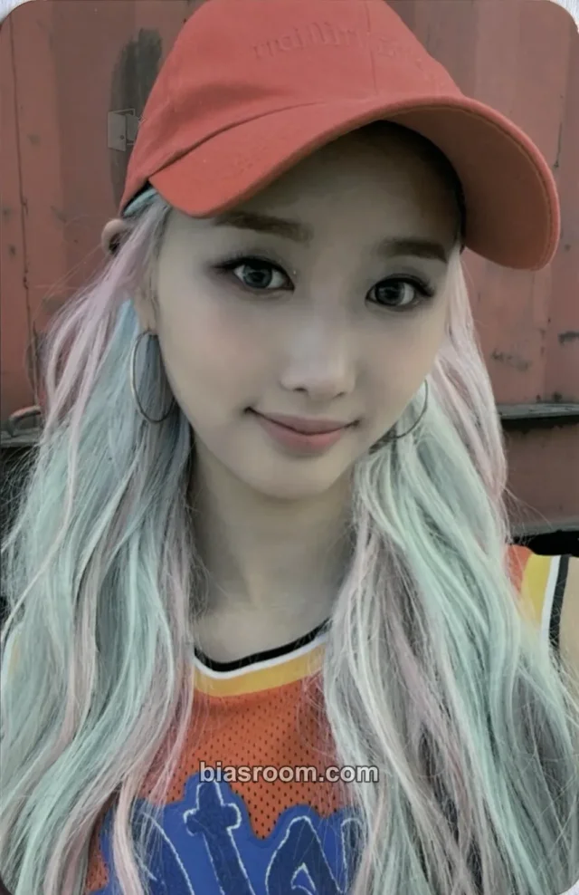 Yebin Hot Issue Icons K-pop photocard