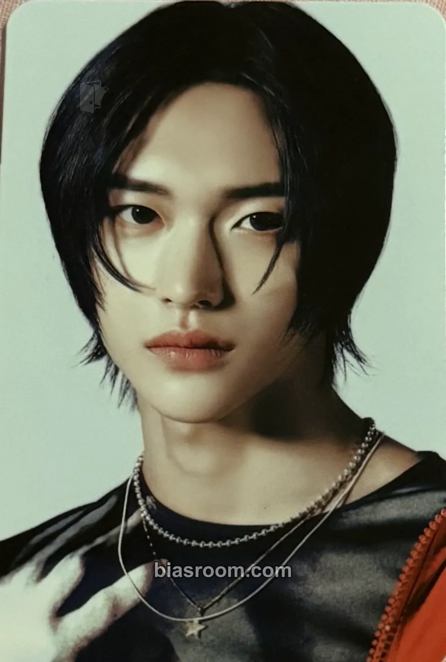 Wonbin RIIZE UP Pop-up Photocard - RIIZE - RIIZE K-pop photocard