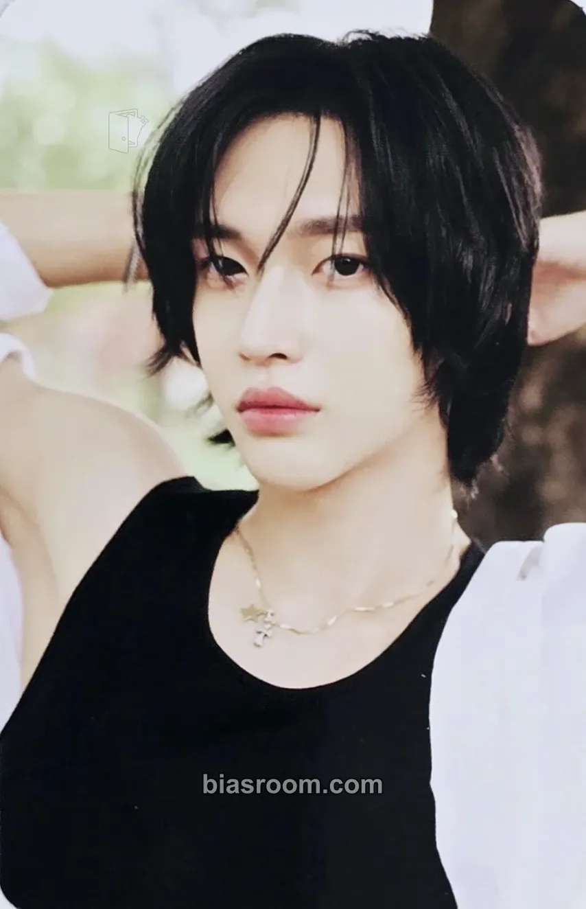 Wonbin On The Sing Street Pop-up Photocard - RIIZE - RIIZE K-pop photocard